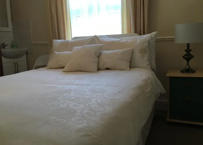 Caris Guest House